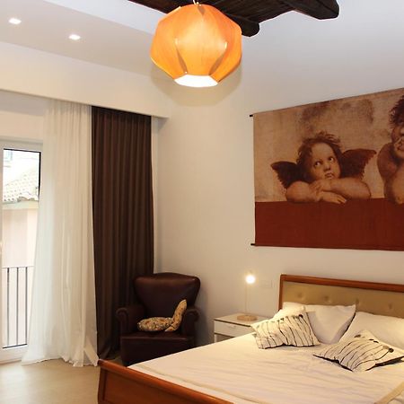 B&B Katerine ซาแลร์โน ภายนอก รูปภาพ